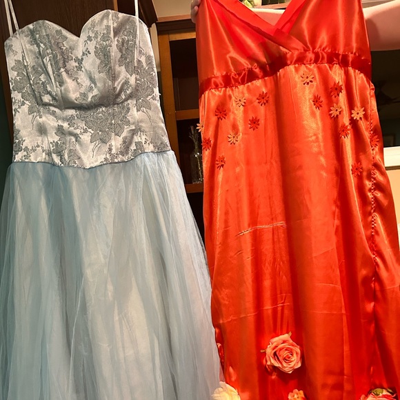 Taylor Swift Blue Dress - Picture 4 of 6